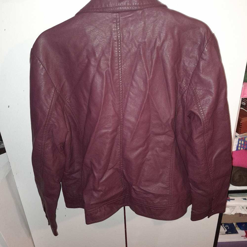 Purple jacket - Picture 3 of 3